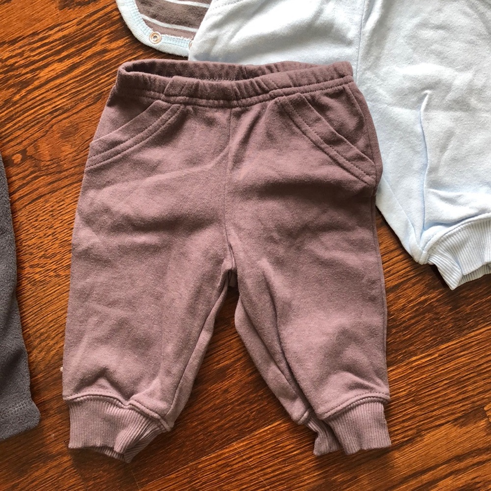 Carter’s 6 pc Set - Picture 2 of 7